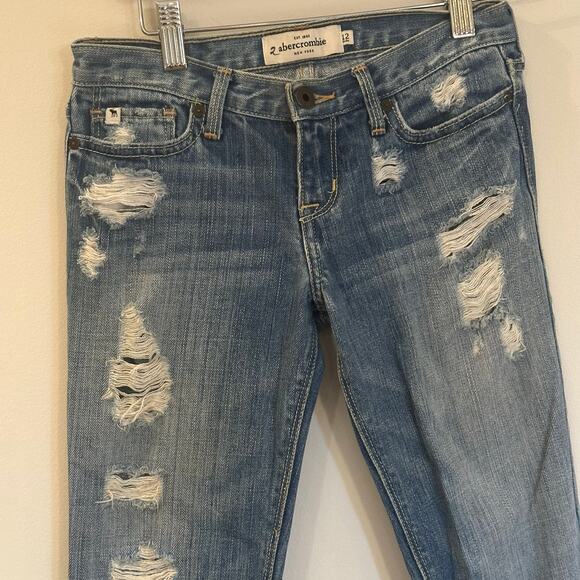 Abercrombie Distressed Flare Jeans sz 12 slim Abercrombie Mackenzie Jeans - Picture 8 of 8